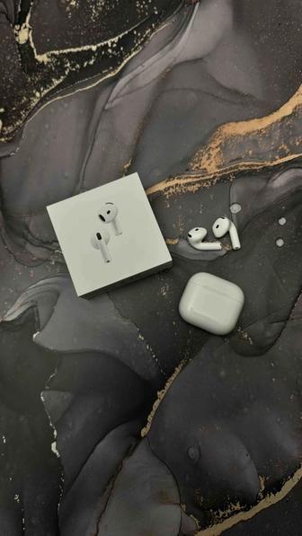 Air Pods 4 NEW