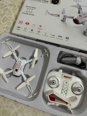 Квадрокоптер с камерой SYMA
