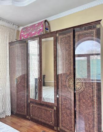 Продам спальный гарнитур
