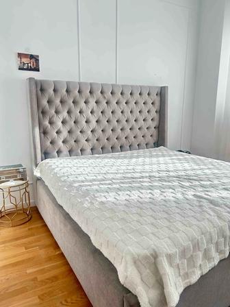 Срочная продажа стильной двуспальной кровати!