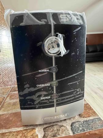 Источник бесперебойного питания с функцией стабилизатора UPS