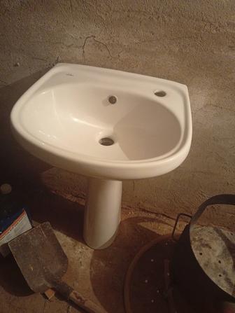 Продам умывальник в хорошем сост пользовались аккуратно