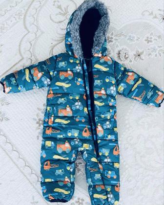 Продам практически новый зимний комбинезон фирмы Next