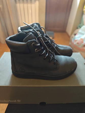 Продам детские ботинки оригинал Timberland