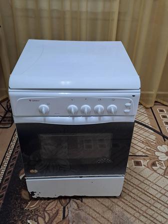 Продам газовую плиту