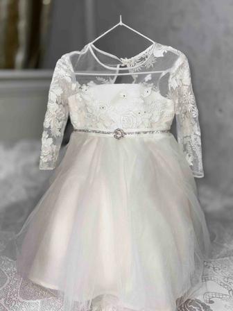 Детское нарядное платье нежный цветок с кружевом