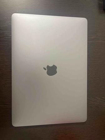 Macbook Air 13 2018 года на запчасти