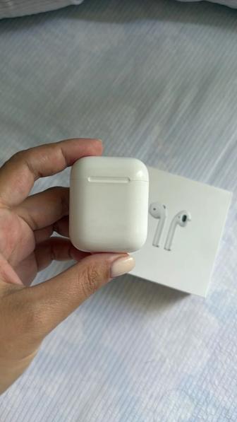 Наушники Apple AirPods 2nd generation
белый