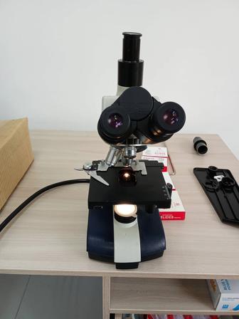 Продам микроскоп Германия