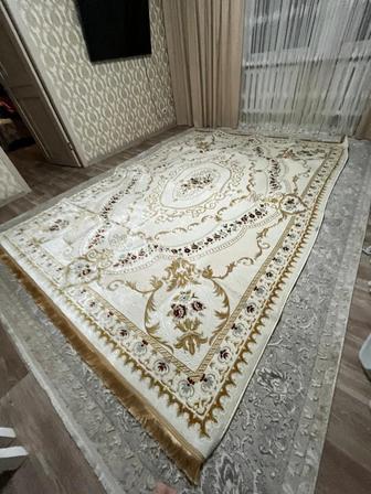Продается новый ковер 2,5_3,5