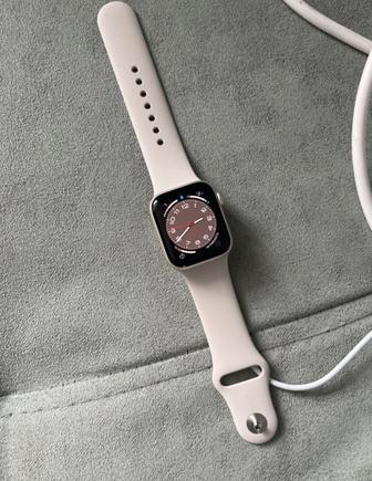 Продам Смарт-часы Apple Watch SE 2 Gen (2022) 40 мм starlight-бежевый