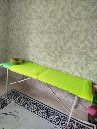 Продаю массажную кушетку