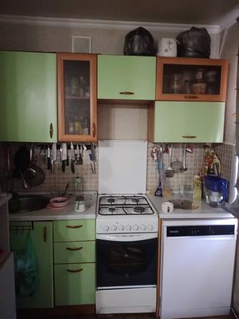 Продам кухонный гарнитур б/ у
