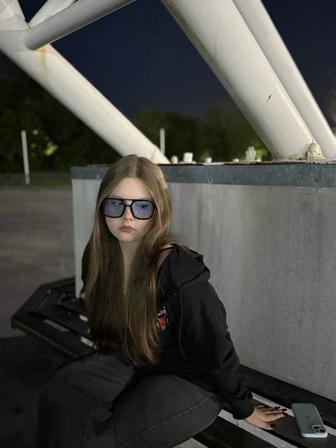 Официант / официантка