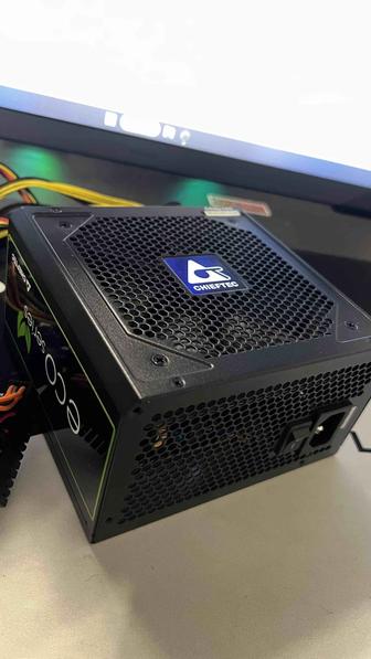 Блок питания Chieftec 500 Вт