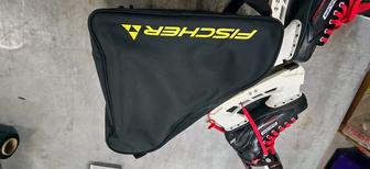 Коньки хоккейные