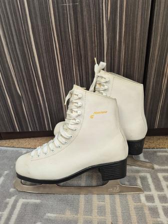 Коньки фигурные