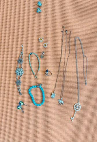 Подвески, серьги, кольца, браслеты по скидке