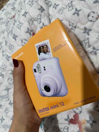 Камера Instax