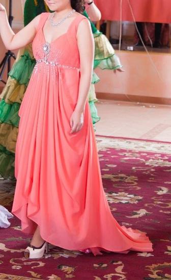 Вечернее платье