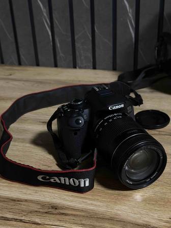 Фотоаппарат Canon 650D