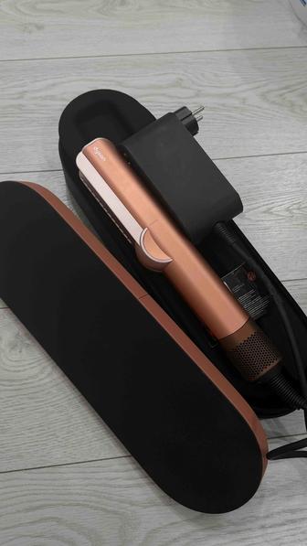 Продам Dyson Airstrait