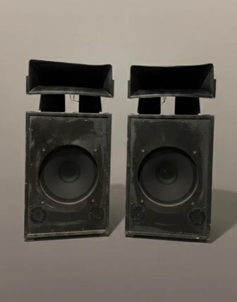 советская кинотеат-ральная акустическая колонка