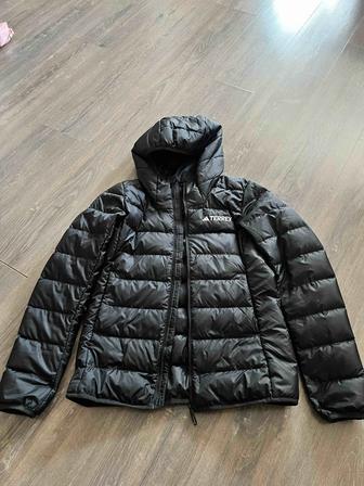 Куртка Adidas женская