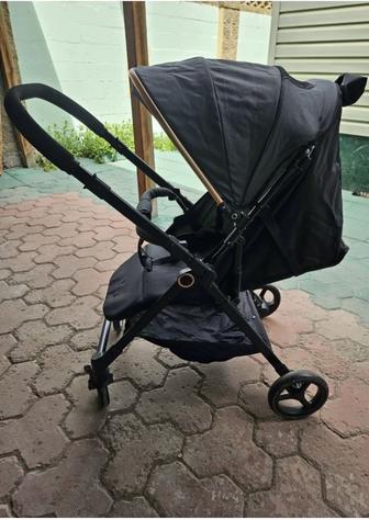 Коляска прогулочная