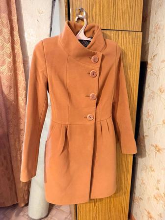 Пальто демисезонное