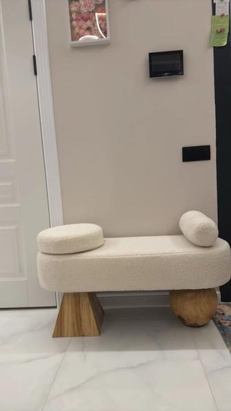 Банкетница в прихожую