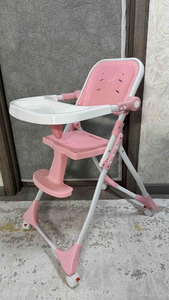 Детский стульчик розовый