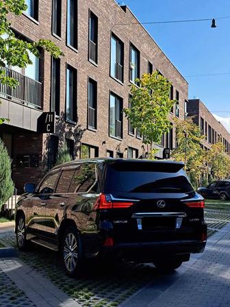 Lexus LX570 с водителем аренда