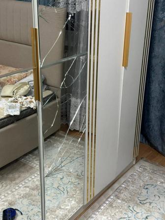 Замена и установкой зеркала