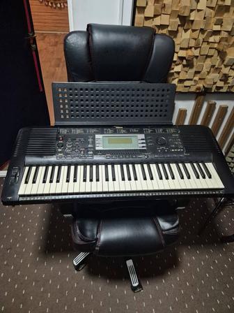 Продается синтезатор Yamaha PSR-630