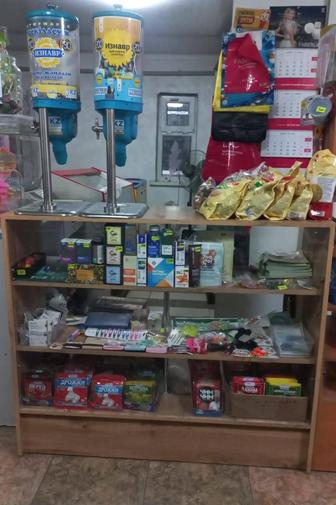 Витрины, полки для магазина