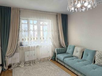 Продам диван со шторами