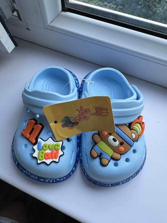 Продам кроксы детские, новые. Размер 18