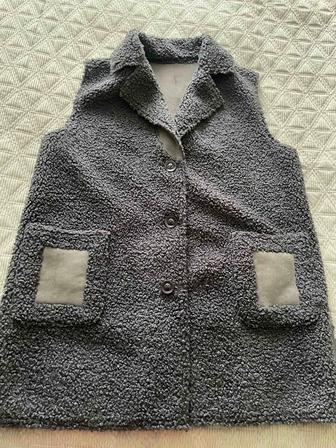 Женская безрукавка двухсторонняя