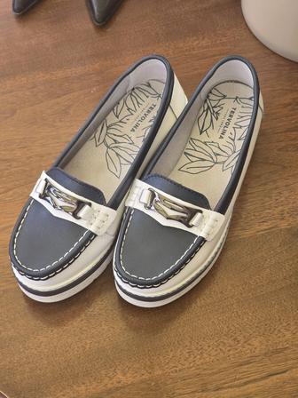 Туфли закрытые демисезонные 41 размер