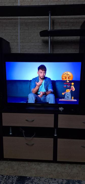 Продам смарт тв. Олед