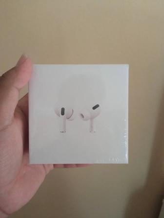 Продам наушники AirPods 1 Pro