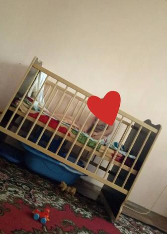 Продам кроватку