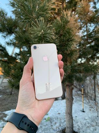 Продам срочно iPhone 8 64GB