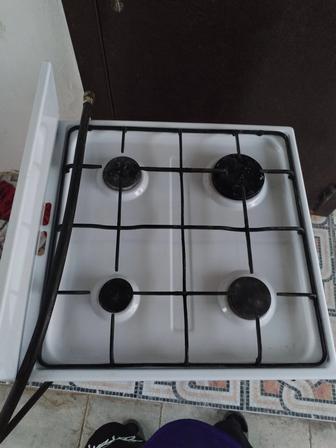 Продам газовую плиту
