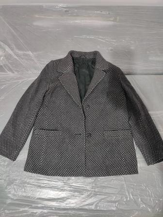 Продам теплый пиджак