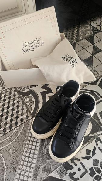Кроссовки Alexander McQueen LUX подойдет 37-37,5