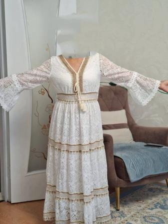 Продам вечернее платье, размер 46-48, одевалось один раз.