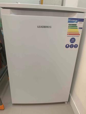 Морозильник Leadbros H HD-110 85 л белый