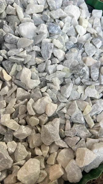 Камни белые декоративные
